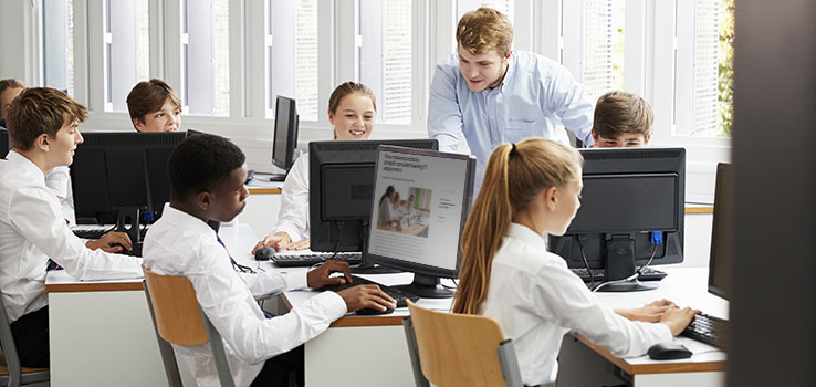 Four reasons schools should consider leasing IT equipment