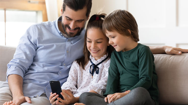 Six ways parents can work together with their children for a safer internet