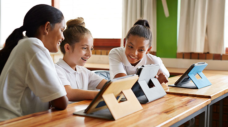 Four reasons schools should consider leasing IT equipment